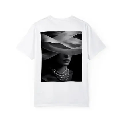 Elegant Woman Pearl Necklace Wide Hat Black