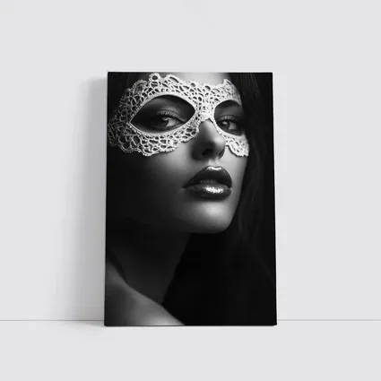 Woman Lace Masquerade Mask Black White