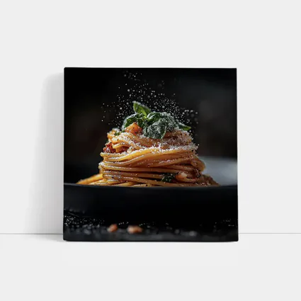Spaghetti Bolognese Parmesan Dark Plate