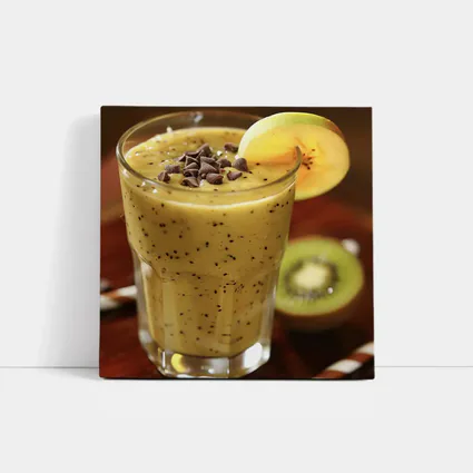 Kiwi Mango Smoothie With Chocolate Chips
