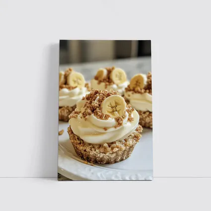 Banana Cream Cupcakes With Crumble Topping