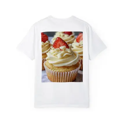 Vanilla Cupcakes White Chocolate Strawberry Topping
