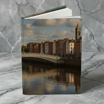 Ha Penny Bridge Dublin River Liffey