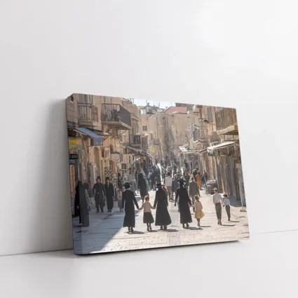 Orthodox Jewish Families Walking Jerusalem Old City Street