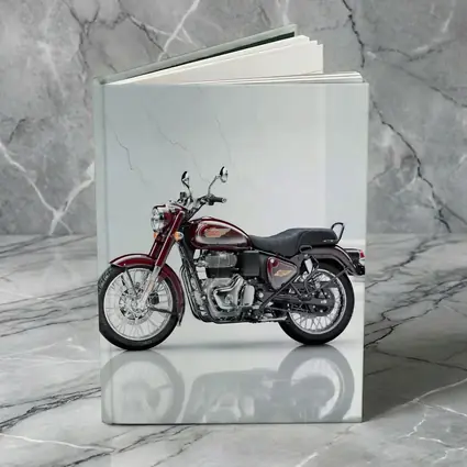 Royal Enfield Bullet Classic Maroon Studio