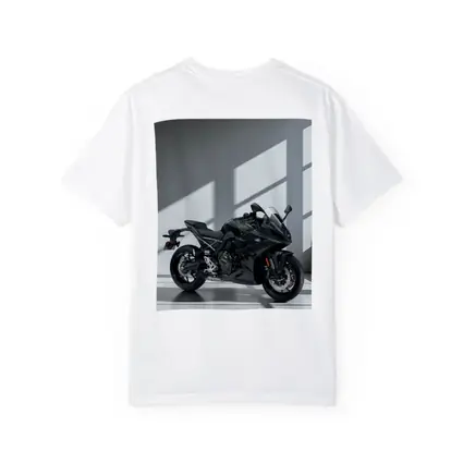Suzuki Sport Bike Black Minimal Studio