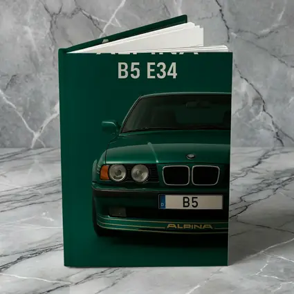 Alpina B5 E34 Green Front View Art