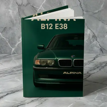 Alpina B12 E38 Dark Green Wall Art