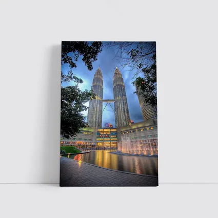 Petronas Twin Towers Kuala Lumpur Night Fountains