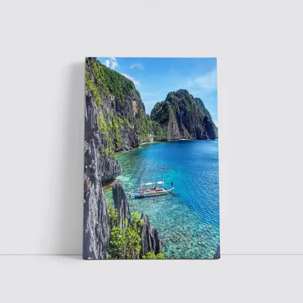 El Nido Palawan Crystal Blue Lagoon Cliffs