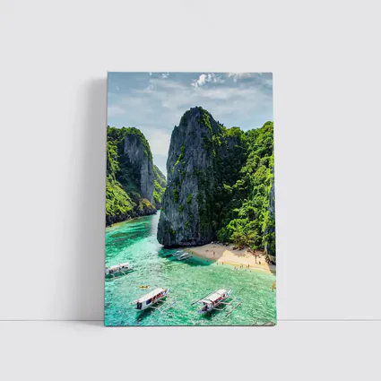 El Nido Palawan Turquoise Lagoon Limestone Cliffs
