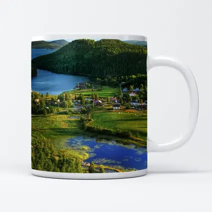 Scenic Norwegian Village Lake Green Hills