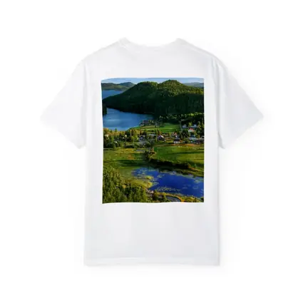 Scenic Norwegian Village Lake Green Hills