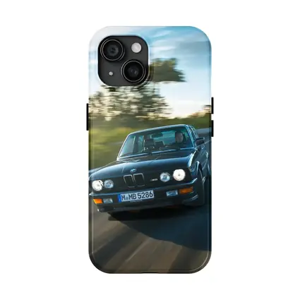 BMW M5 E28 Classic Black Road Drive