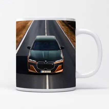 BMW i7 M70 Speeding Down Open Road