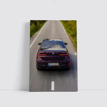 BMW i7 M70 xDrive Purple On Road