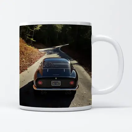 Ferrari 365 GTB4 on Forest Road
