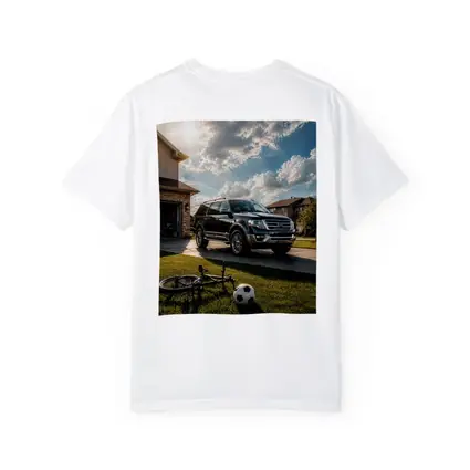 Ford Expedition SUV Suburban Driveway Scene