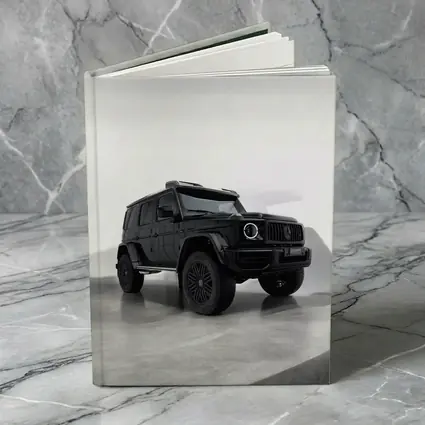 Mercedes G63 4x4 Black Minimal Studio