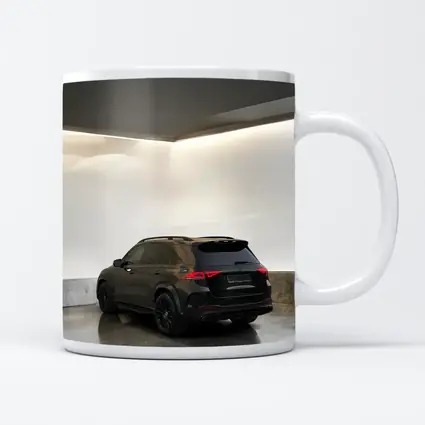 Mercedes GLE Class Black Minimal Garage