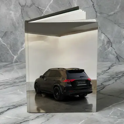 Mercedes GLE Class Black Minimal Garage