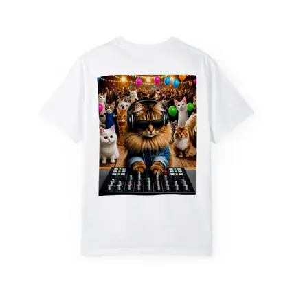 Norwegian Forest DJ Cat Party Crowd