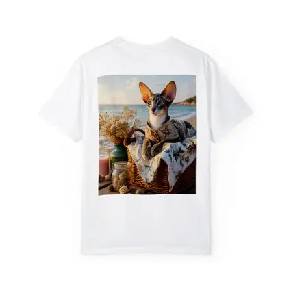 Oriental Shorthair Cat Cozy Beach Basket