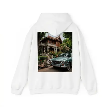 Vintage Nissan Classic Car Thai Villa
