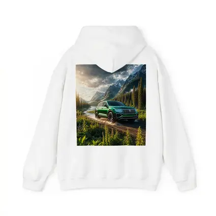 Volkswagen Touareg Green SUV Mountain Forest