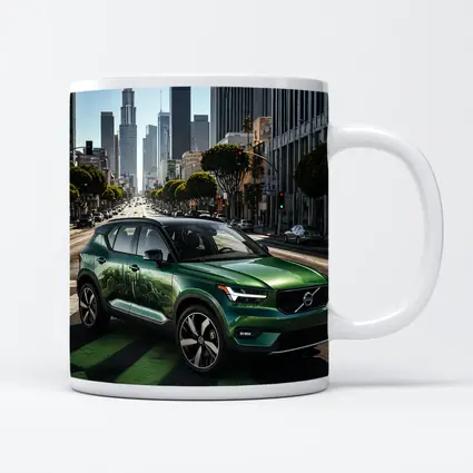 Volvo XC40 Green SUV Los Angeles Street